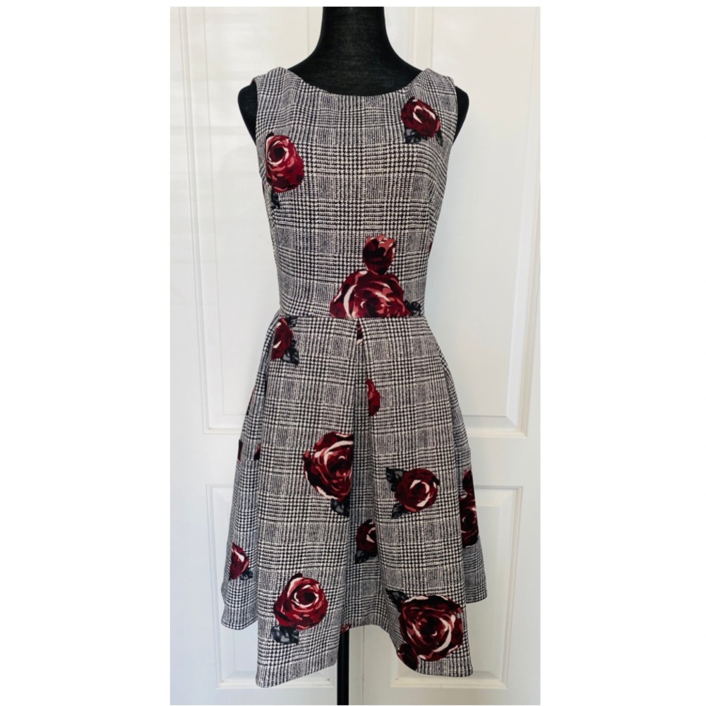 Roz & Ali Knee Length Tea Cup Dress